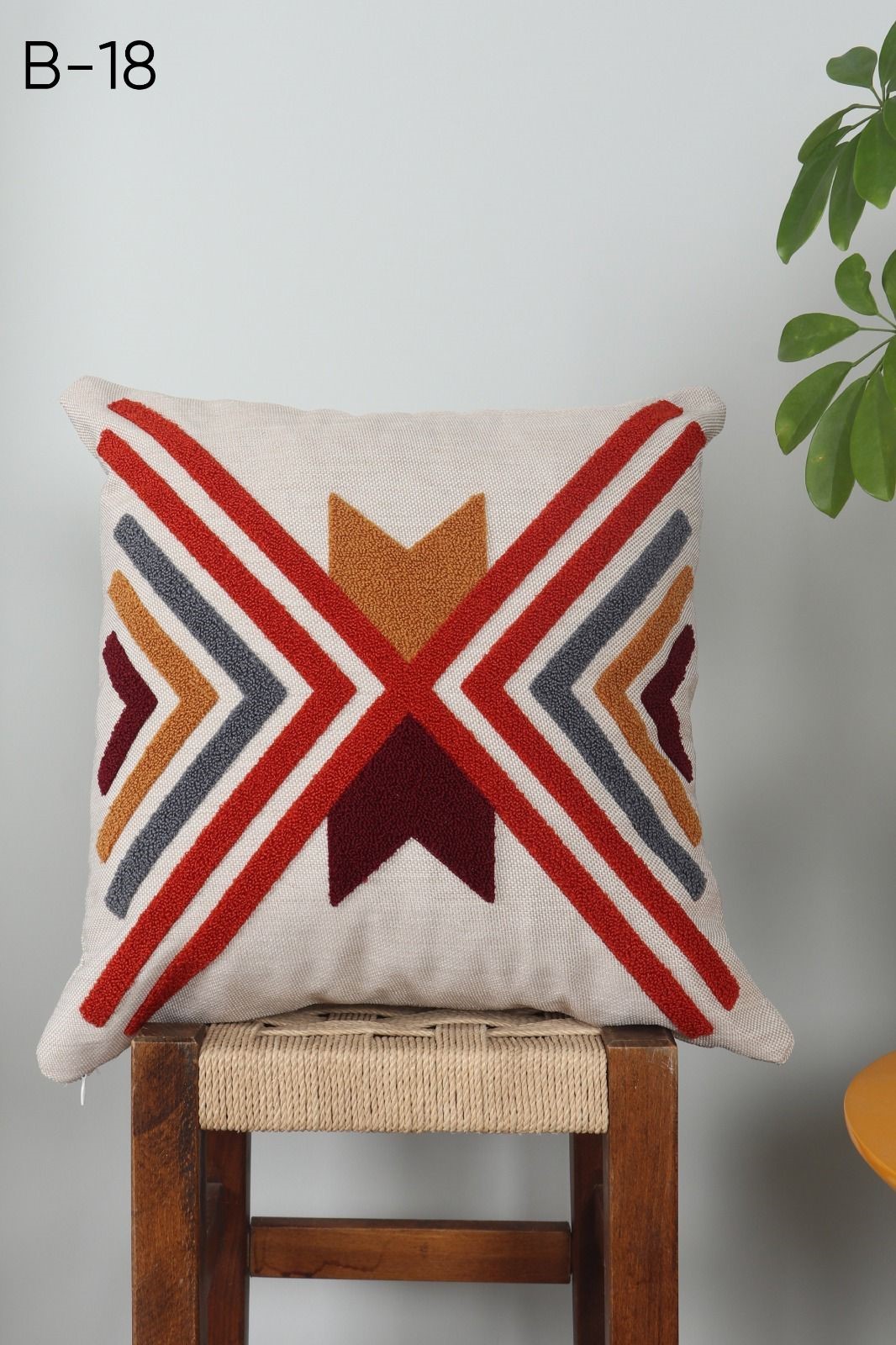 PUNCH YASTIK KILIFI B18