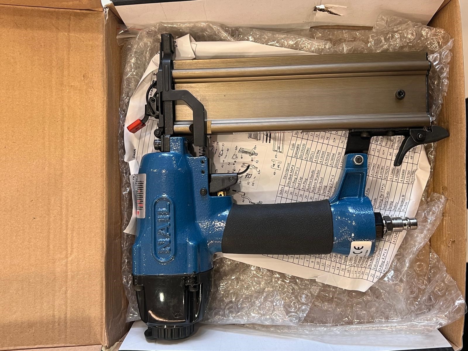 NAİL 1850-C BRAD ÇİVİ TABANCASI 15-50 MM