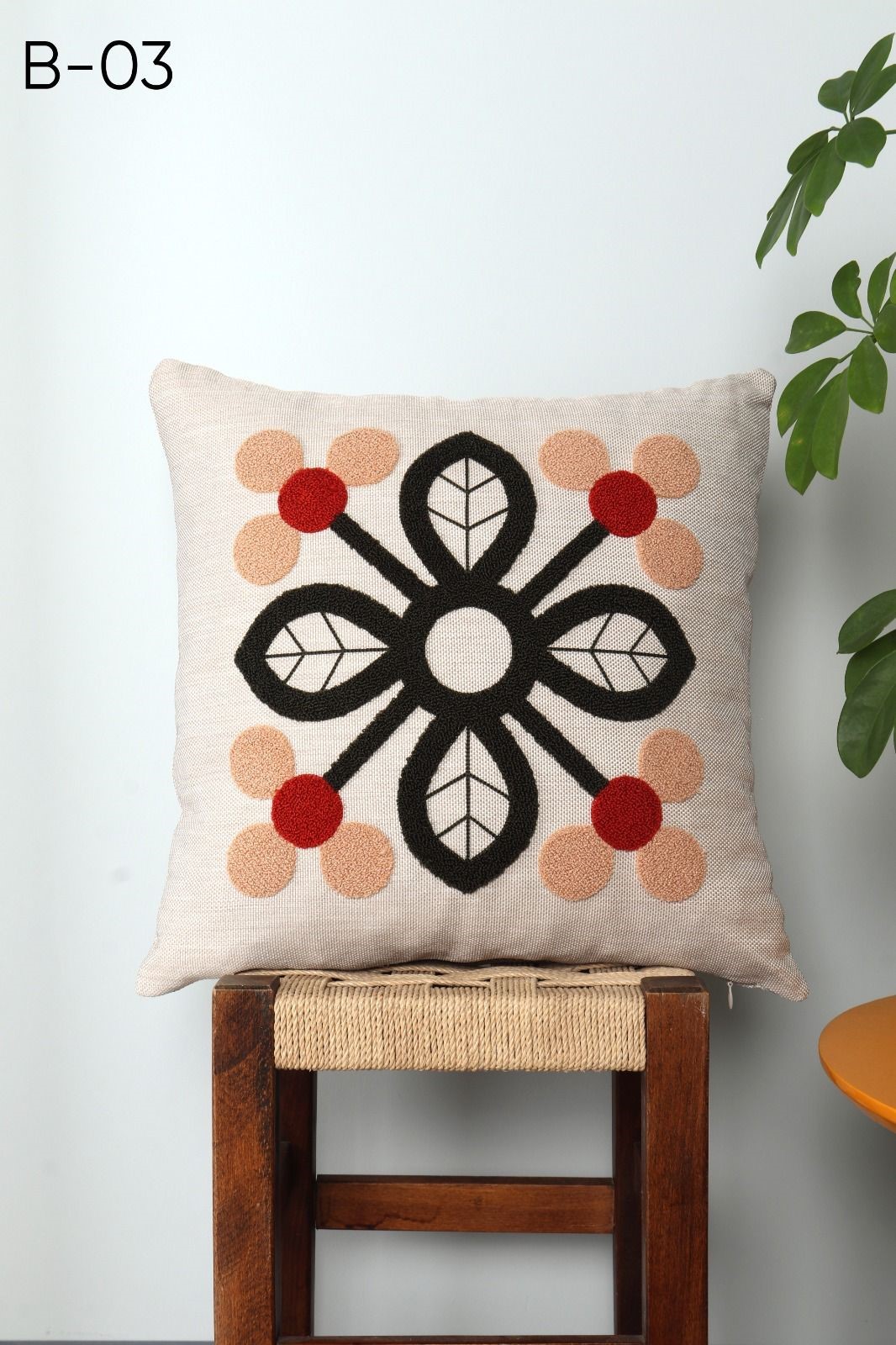 PUNCH YASTIK KILIFI B03